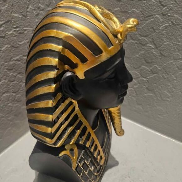 Egyptian Black and Gold Statue Mask of Tutankhamen 10" - Picture 2 of 4